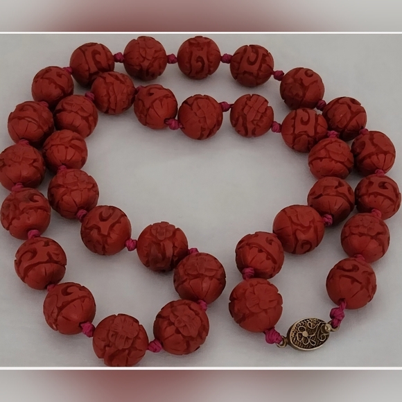Antique 1930s Art Deco Chinese Carved Cinnebar Beaded Knotted Necklace - Picture 4 of 4